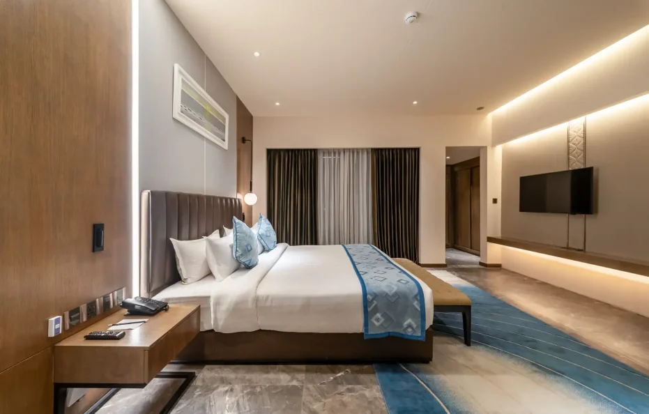 Executive Suite Hill View