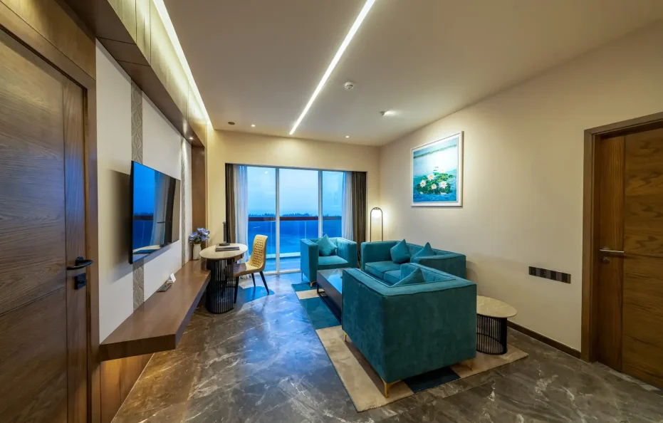 Executive Suite Hill View