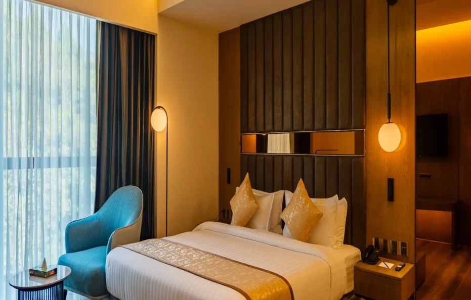 Premium King Sea View w/ Balcony