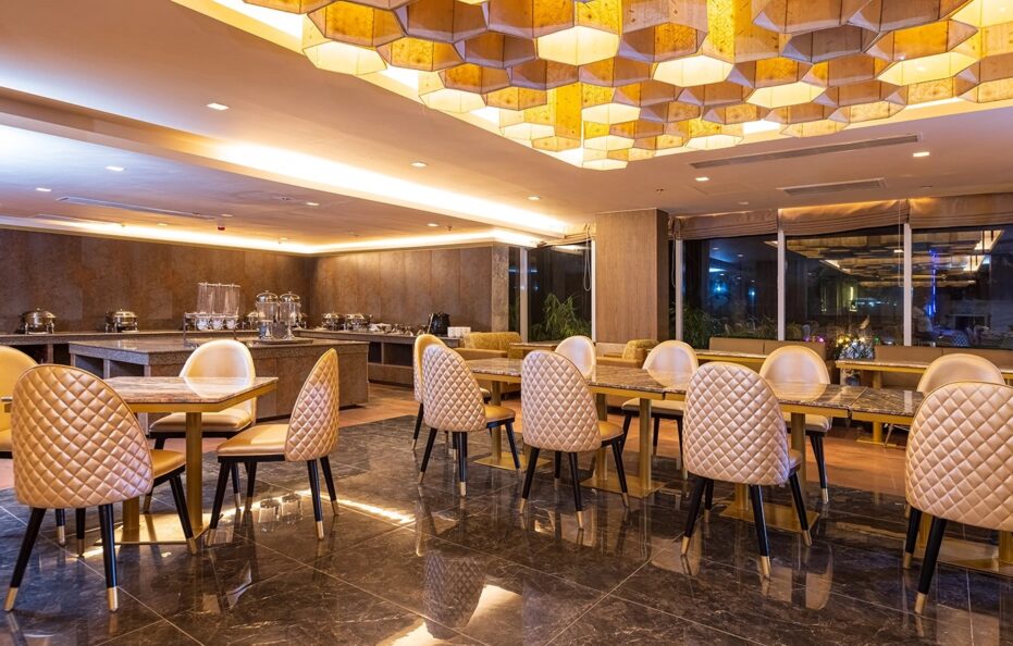Best Western Plus Bay Hills