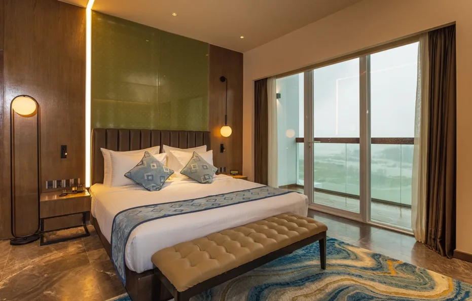 Executive Suite Hill View