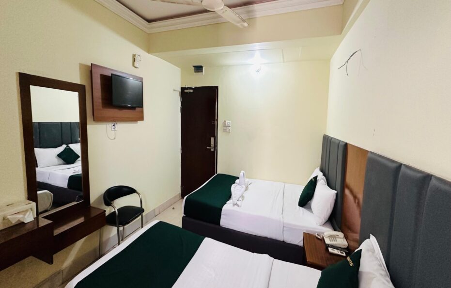 Deluxe Three Bed