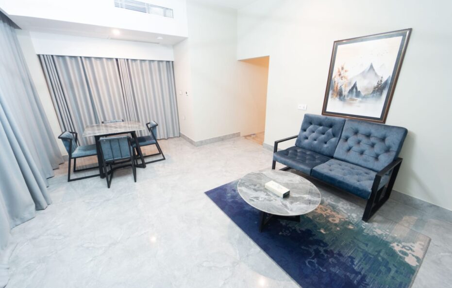 Junior Suite King Partial Sea View With Balcony