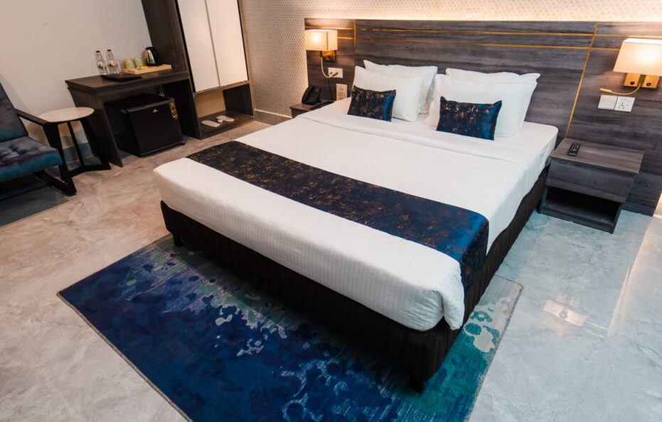 Super Deluxe King Partial sea view With Balcony