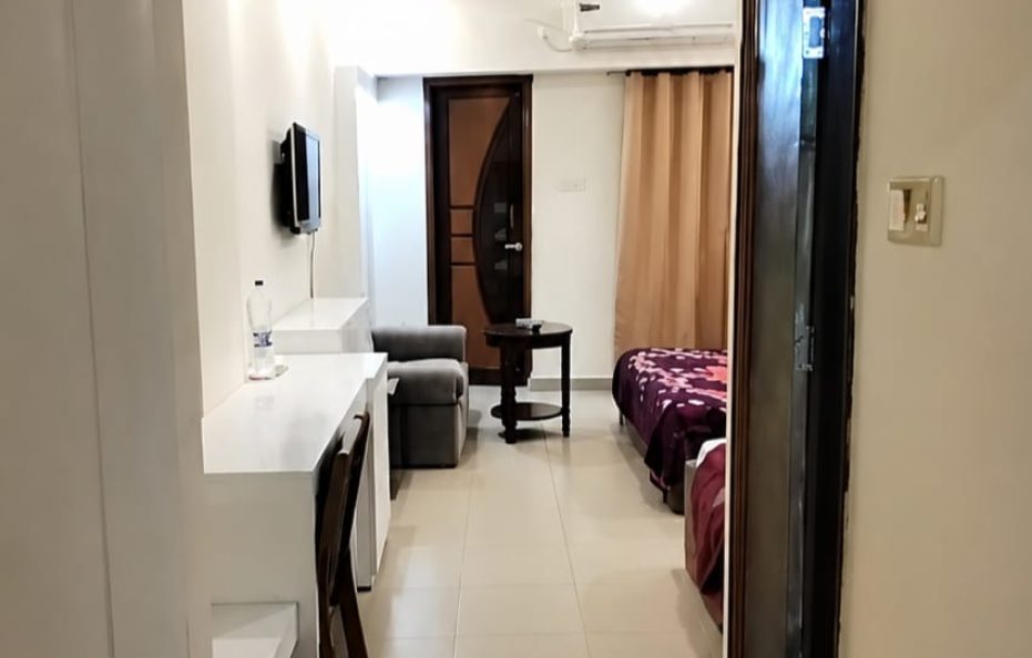 Deluxe Triple AC