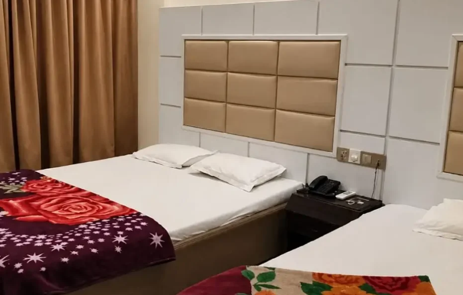 Deluxe Triple AC