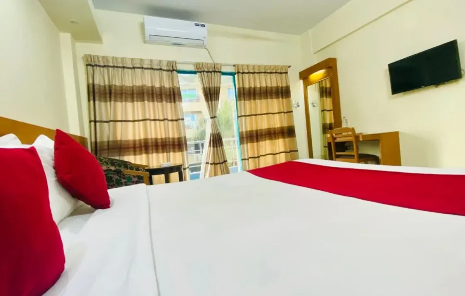 Deluxe Couple Bed