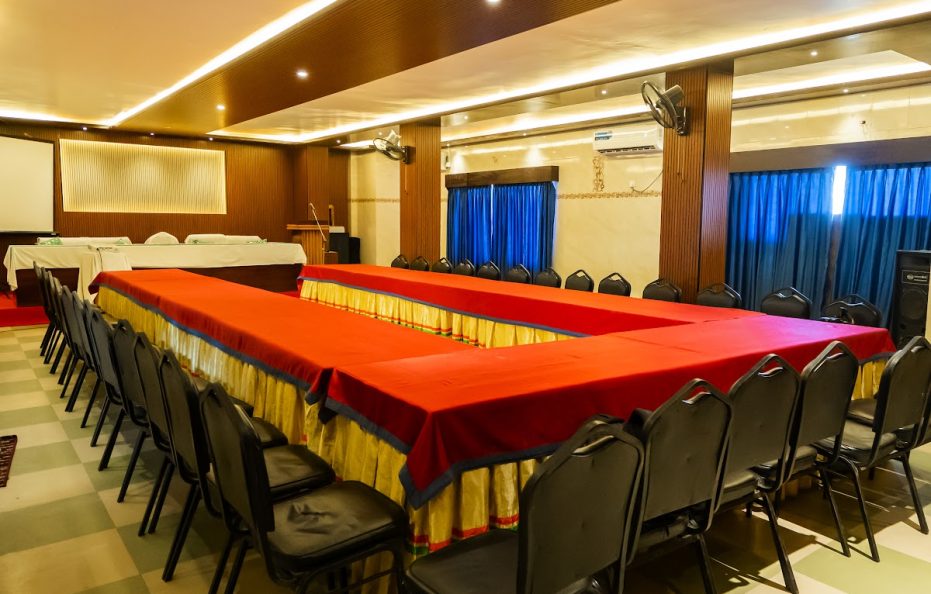 Hotel Cox’s Hilton