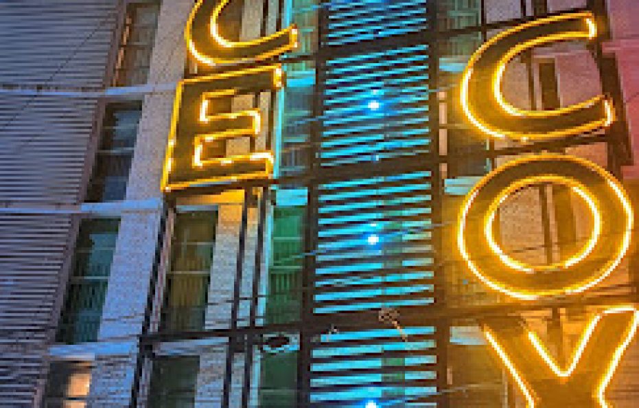 Grace Cox Smart Hotel