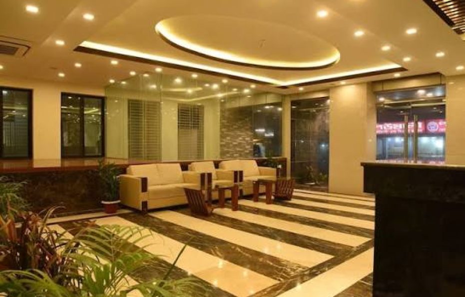 Hotel Elaf International