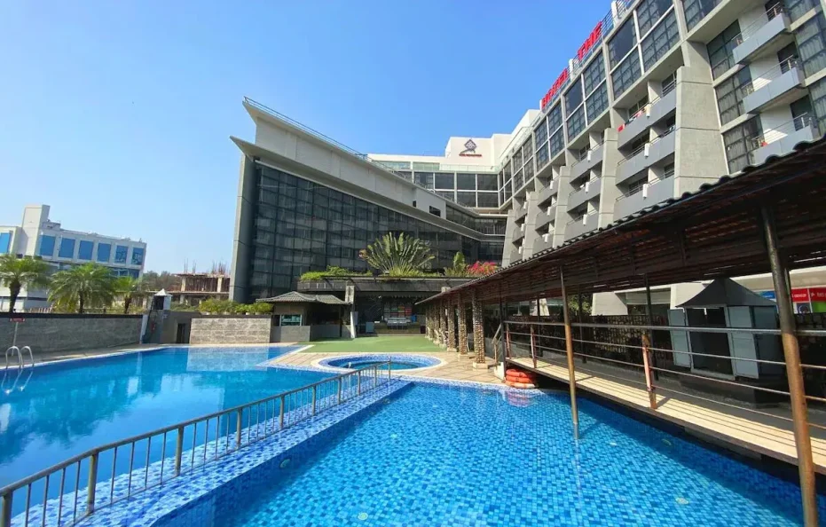Hotel The Cox Today