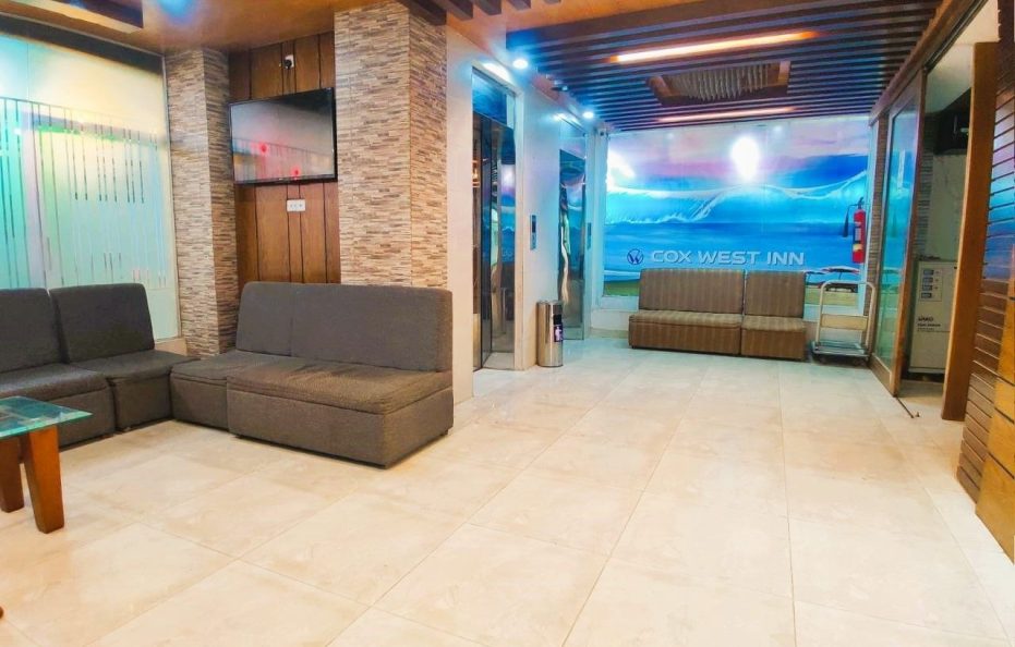Cox West Inn
